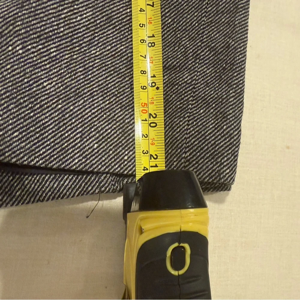 Banana Republic, Gray Tweed Pencil Skirt Size 10